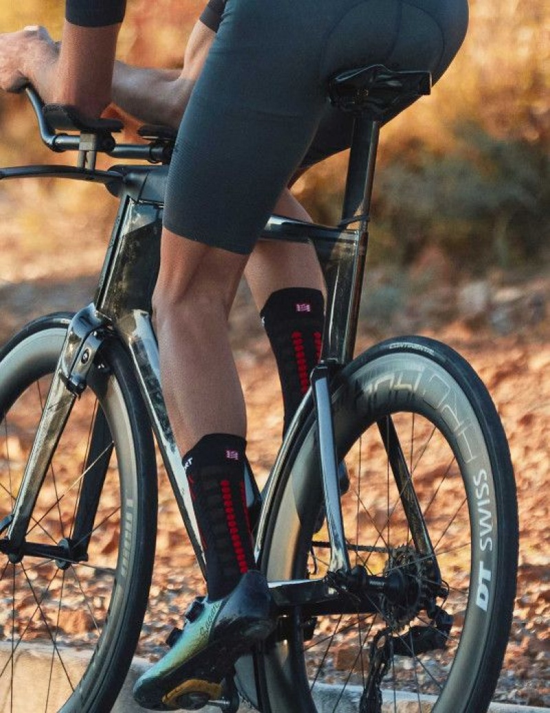 Cycling Socks ανδρικα Compressport Aero Socks μαυρα κοκκινα | KXCBG-1963