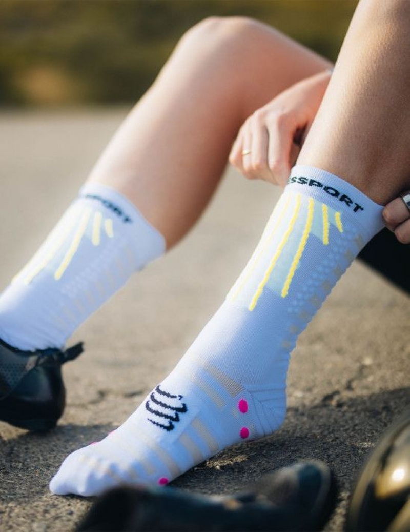 Cycling Socks ανδρικα Compressport Aero Socks ασπρα κίτρινα ροζ | YRTJX-0382