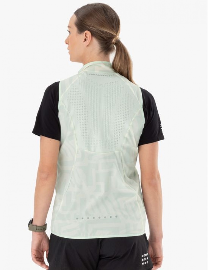 Μπουφαν γυναικεια Compressport Hurricane Windproof Vest W Πολύχρωμο | CQUZB-0753