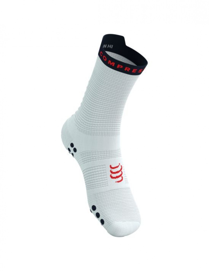 καλτσες για τρεξιμο ανδρικα Compressport Pro αγωνιστικα Socks v4.0 Run High ασπρα | BTZKN-1054