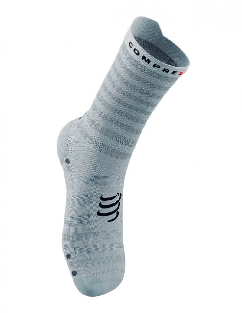 καλτσες για τρεξιμο ανδρικα Compressport Pro αγωνιστικα Socks v4.0 Ultralight Run High ασπρα | ZSLJB-2671