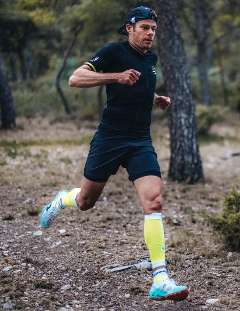 καλτσες για τρεξιμο ανδρικα Compressport Ultra Trail Low Socks ασπρα κίτρινα | XCAIT-6730